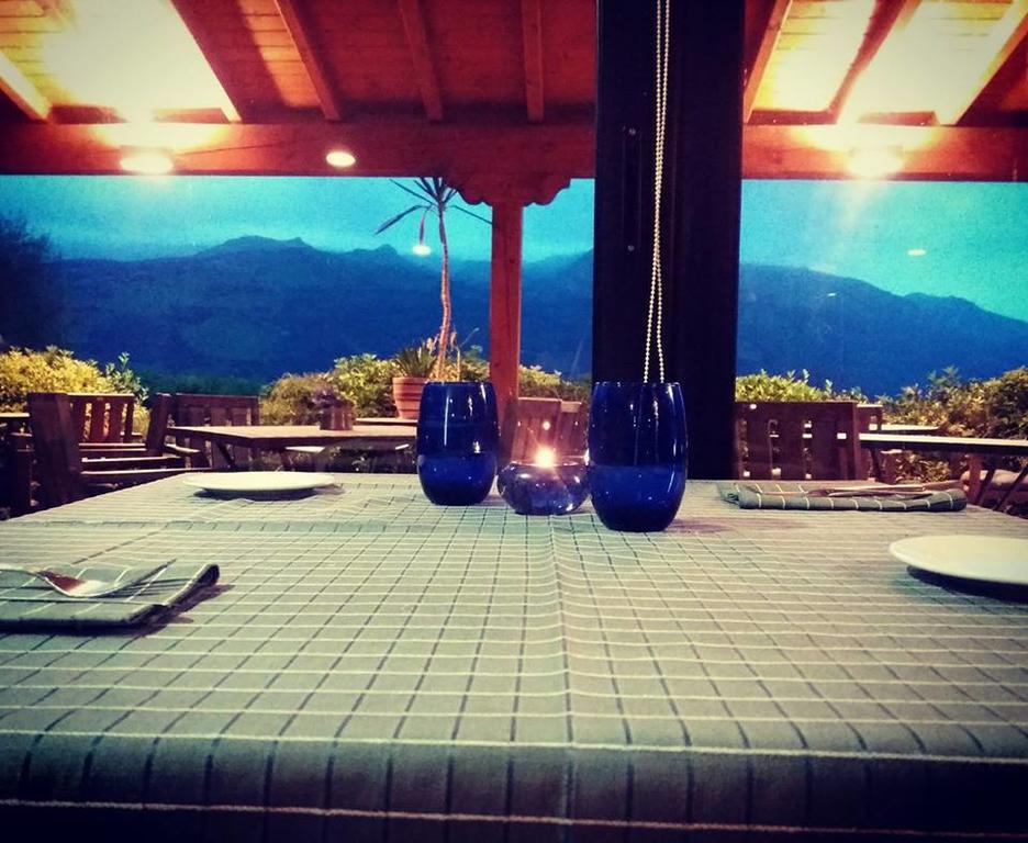 Aire De Ruesga Hotel Exterior photo
