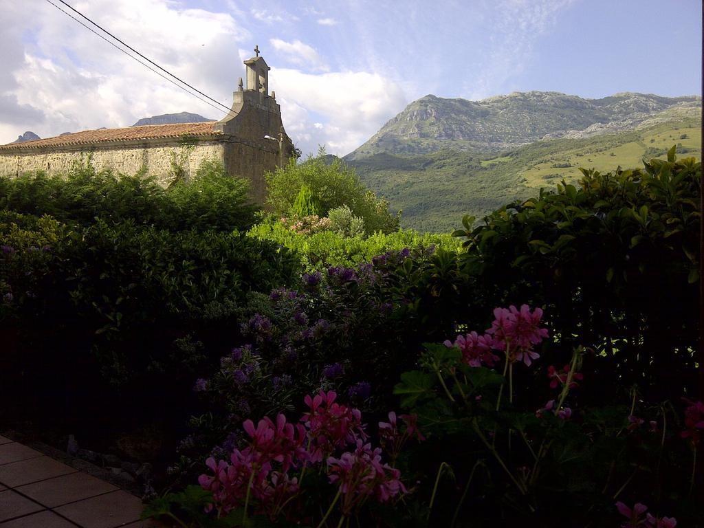 Aire De Ruesga Hotel Exterior photo